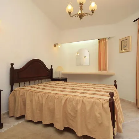 Traditional Portuguese Rustic Style With Private Pool Villa Vilamoura