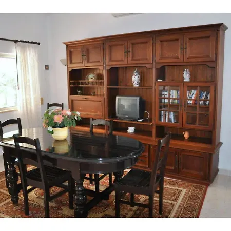 Traditional Portuguese Rustic Style With Private Pool Vilamoura